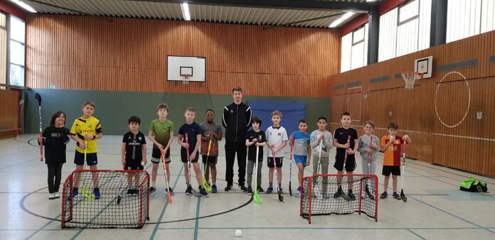 Sporthalle der Grundschule Stakerseite - Floorball AG
