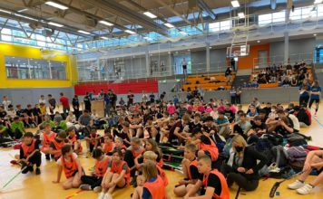 Raiffeisenbank Floorball-Schulcup nach Corona-Pause größer denn je