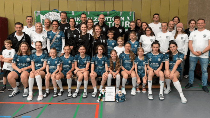 20250525 - U13w DM - Team and Fans.jpg