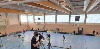 00094 Wahlleistung: Premium Handballtor Banner Sporthalle ENG