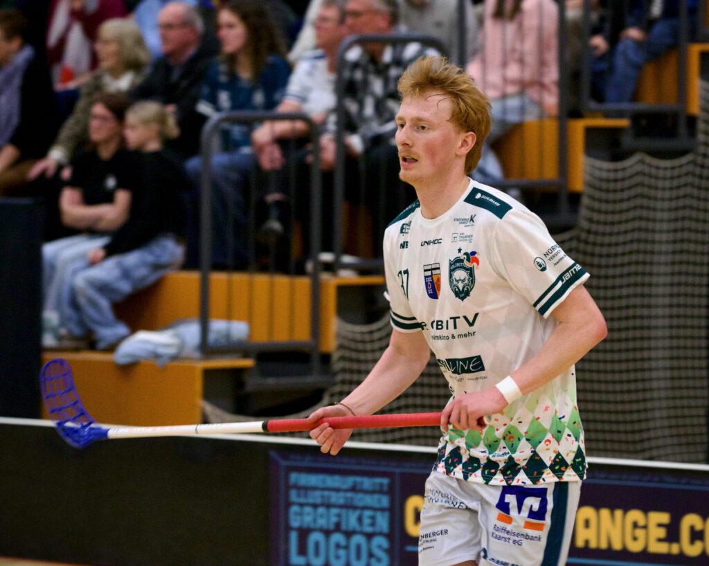 #37 Conrad Lehwalder - mit dem Karneval-Sondertrikot (Foto: Rene Thönnißen)