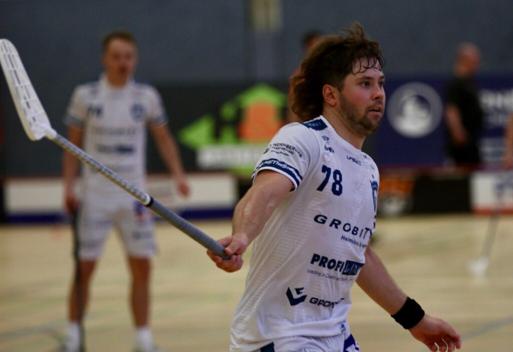 Heiskanen musste für seinen provokanten Torjubel auf die Strafbank (Foto: Rene Thönnißen)