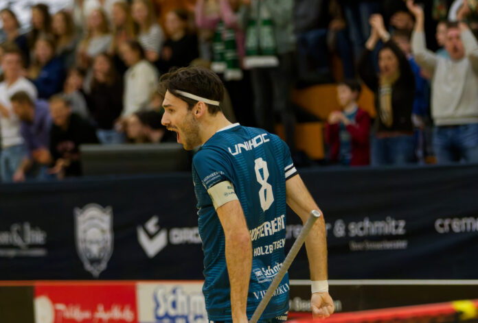 Mit 7 Torbeteiligungen erneut überragend: Kapitän Nils Hofferbert (Foto: R. Thönnißen)
