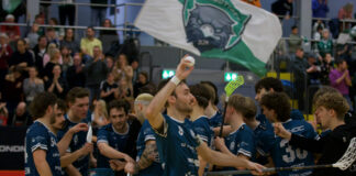 Playoff-Showdown in Kaarst: DJK Holzbüttgen fordert den Rekordmeister Gelingt dem Team um Kapitän Hofferbert gegen den Rekord-Champion der große Wurf? (Foto: Rene Thönnißen)