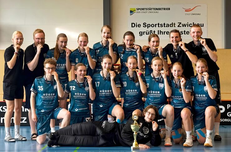Golden Goal zur Krönung einer Goldenen Generation – U17-Juniorinnen der DJK Holzbüttgen sind Deutsche Meisterinnen Mannschaftsfoto Deutsche Meisterinnen 2026