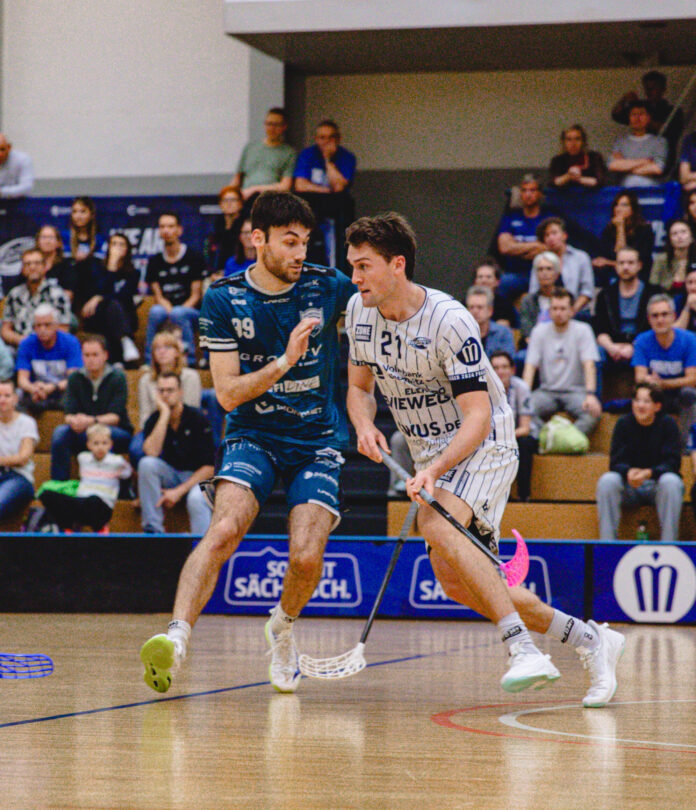 55541606543_03c0c3ea04_o Kapitäne unter sich: Nils Hofferbert und Hannes Langenstraß (Foto: Floor Fighters Chemnitz)