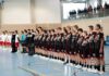 Vier Nationalteams, sechs Länderspiele und jede Menge Improvisation: Kaarst feiert internationale Floorball-Premiere Die dänische und deutsche U17 Nationalmannschaft bei den Hymnen (Foto: Floorball Deutschland)